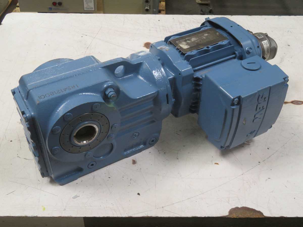 SEW EURODRIVE KA37/T DRS71S4/IS/TF/ESTC 01.1520421-407.0001.12 MOTOR W GEAR T266509 - GEAR REDUCERS