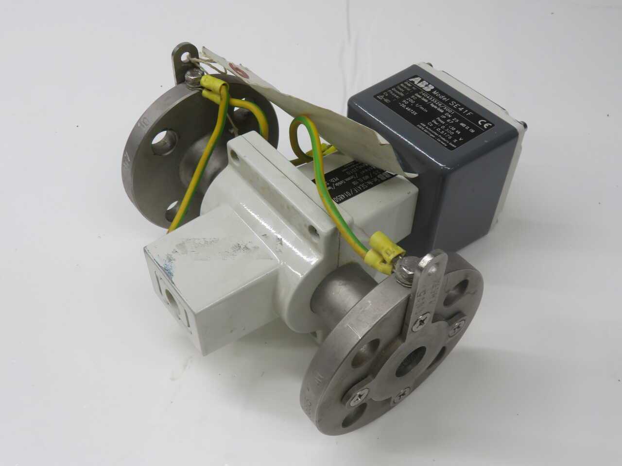 ABB SE41F 240433526/X001 FLOWMETER, DN40 DIA, 600 L/MIN FLOW, 130 C TEMP, IP67 RATING - FLOW METER