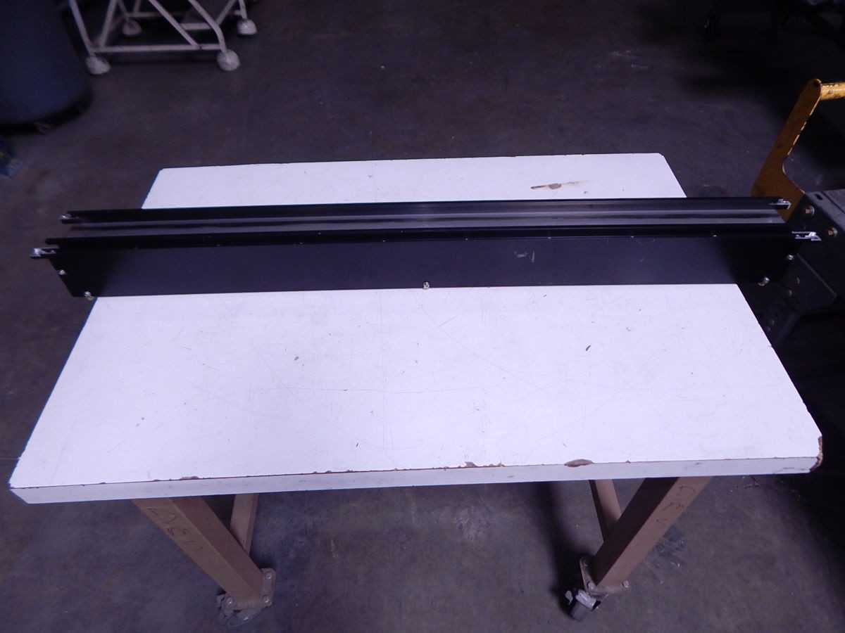 ROCKWELL AUTOMATION 10730175 INTELLIGENT CONVEYOR SYSTEM STRAIGHT RAIL 39 3/8 INCH - CONVEYOR PARTS