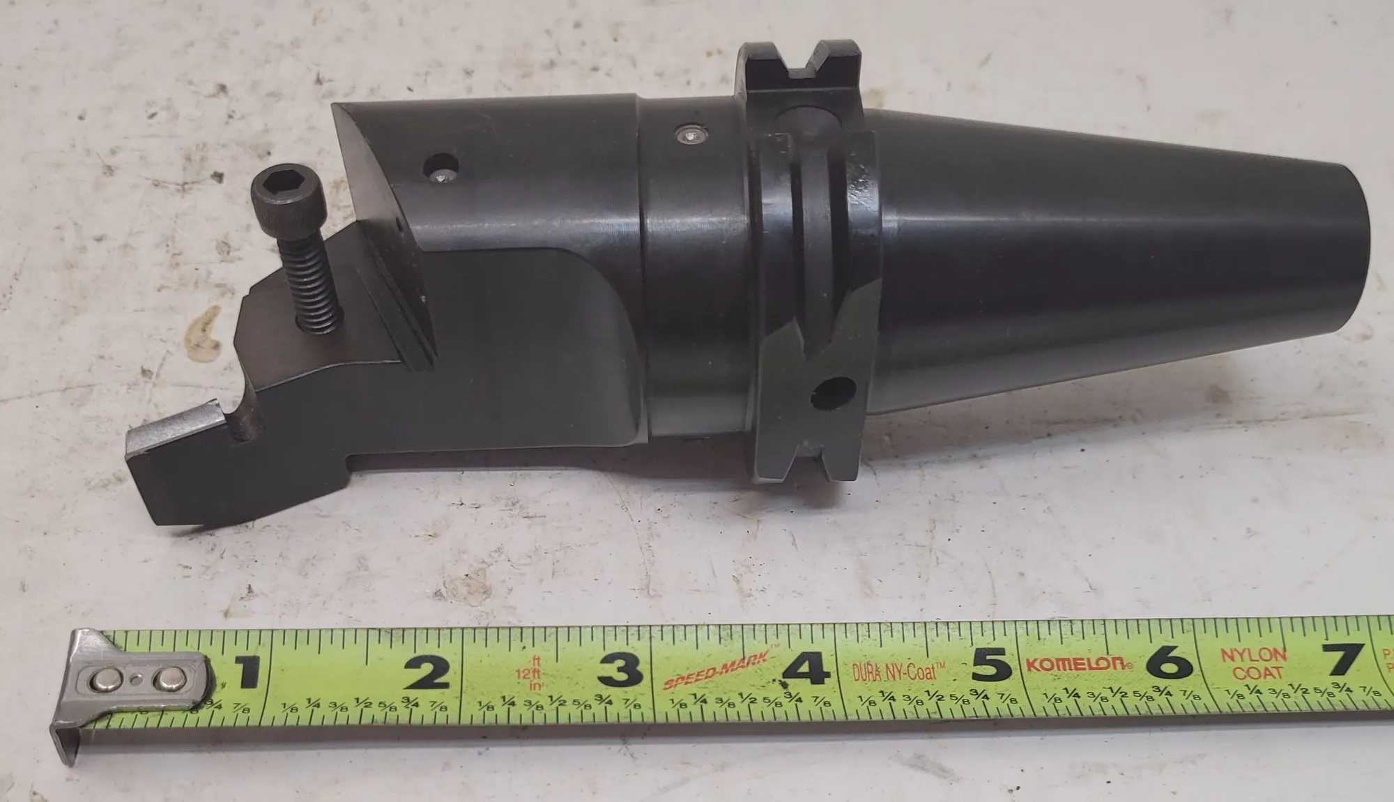 CARBOLOY CAT 40 TOOL HOLDER - OAL: 7”, PROJECTION: 4”, HEAD WIDTH: 2.5”, BODY DIAMETER: 2” - MACHINING TOOLING & PARTS