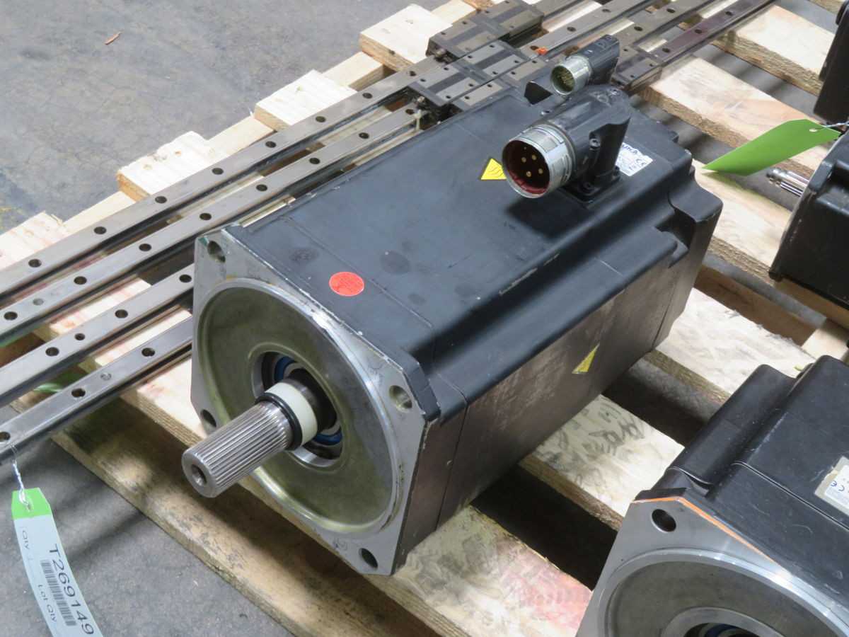 SIEMENS 1FK7105-5AY81-1YY3-Z S18 SERVO, 11 KW POWER, 70 NM TORQUE, 68 KG WEIGHT, IP65 - SERVO