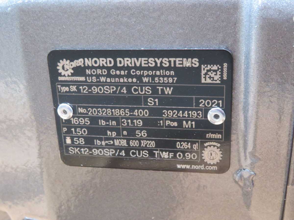 NORD SK 90SP/4 CUS TW Motor With SK 12-90SP/4 CUS TW Gear T262608 - GEARMOTOR