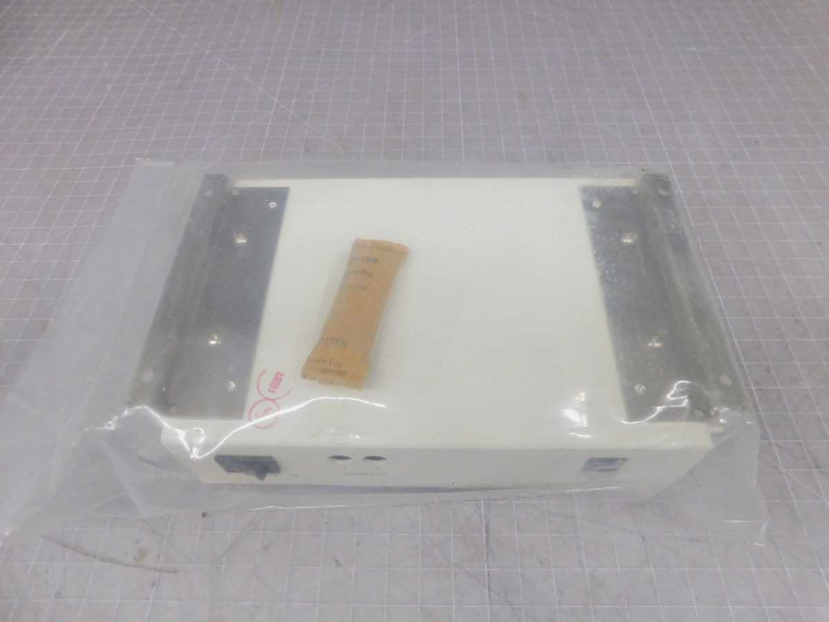 GRANVILLE-PHILLIPS 4301G01B TIM-100, CONTROL PANEL INT., 1E-11-5E-3 TORR RANGE, TOF PRINCIPLE - TEMPERATURE CONTROLLERS