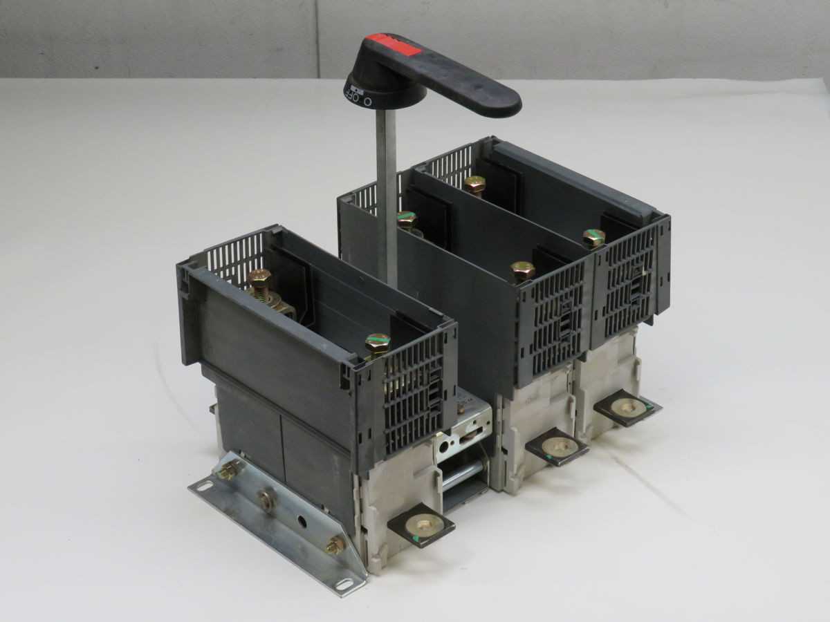ABB OES800L12 DISCONNECT SWITCH, 3-POLE, 800A CURRENT, 600V VOLTAGE, 200KA SCCR, 1000V UI - SWITCHES