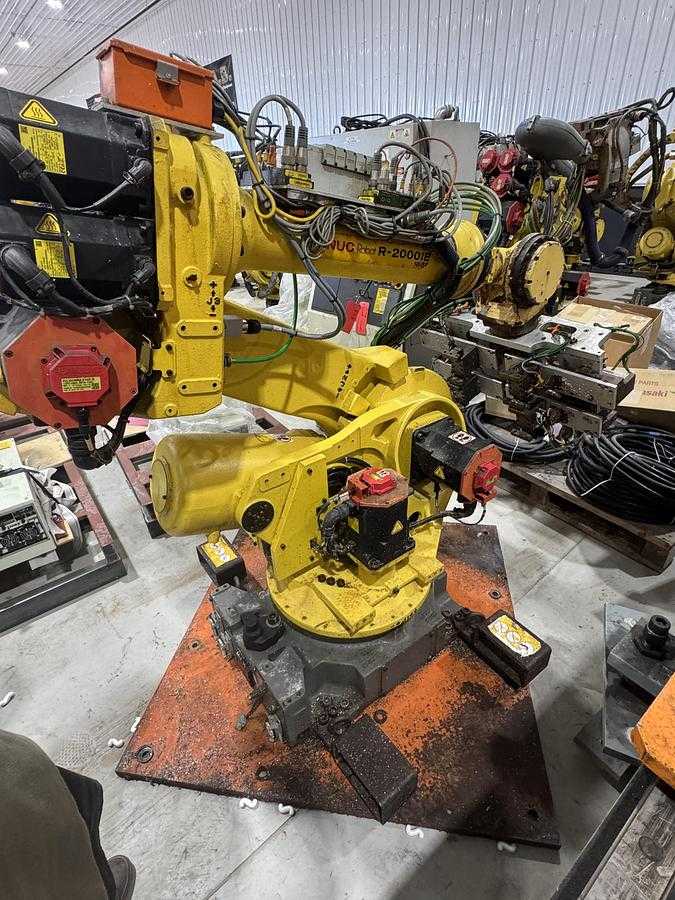 2013 FANUC R-2000IB/165F ARTICULATED ROBOT, 165KG PAYLOAD, 2655MM REACH, R-30IB CONTROLLER - ARTICULATED ROBOTS