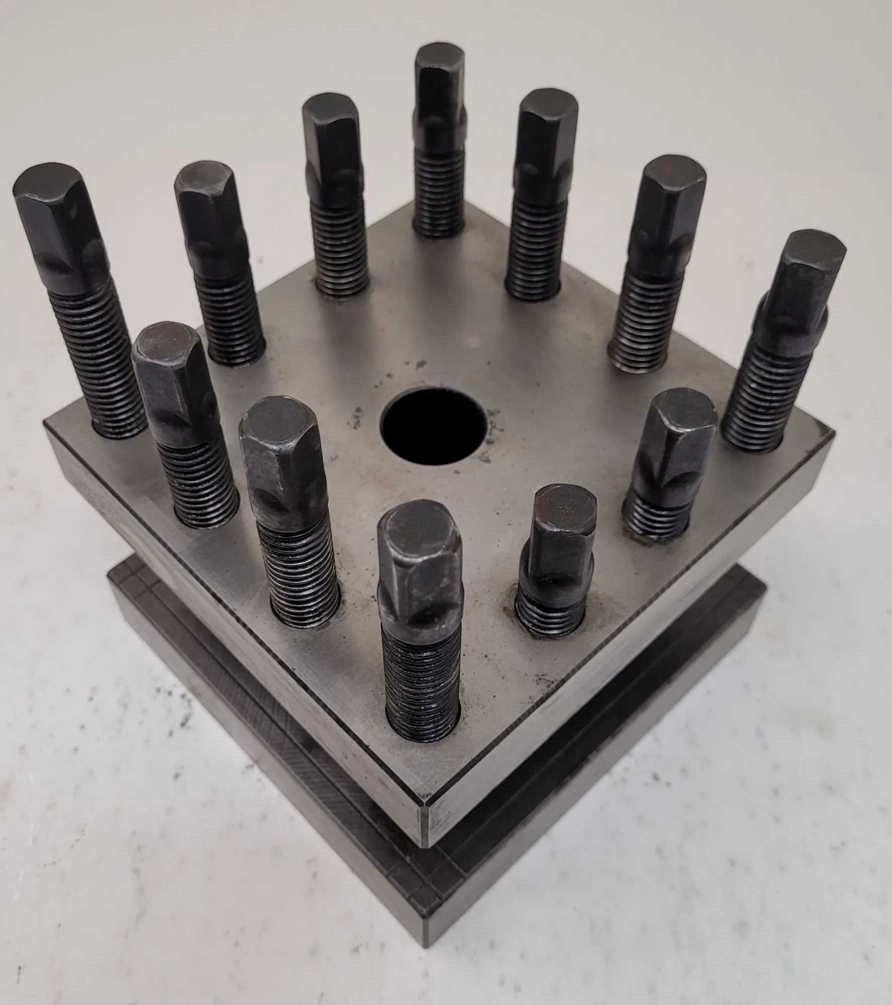 LATHE TOOL POST HOLDER BASE DIM: 4IN H X 6IN W X 6IN L, 2IN GAP, 1IN THICKNESS - MACHINE TOOLING
