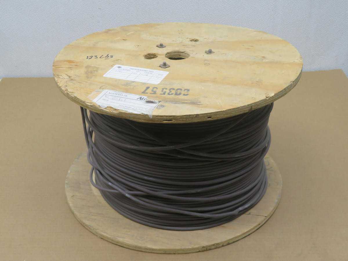 LOT OF 1800 ROHS 8SXLI - ELECTRICAL WIRE