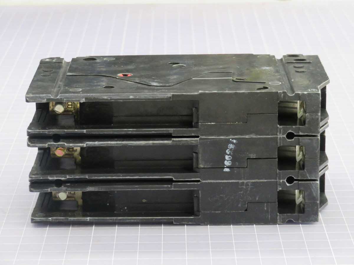 SIEMENS HHED63B040 CB, 3 POLES, 40A AMP, 600 VAC MAX V, 18KA IC - CIRCUIT BREAKERS