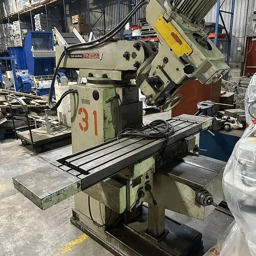 TOS KURIM FINESA UNIVERSAL MILLING MACHINE 40 TAPER SPINDLE 11.5"X49" TABLE POWER FEED X - MILLING MACHINES