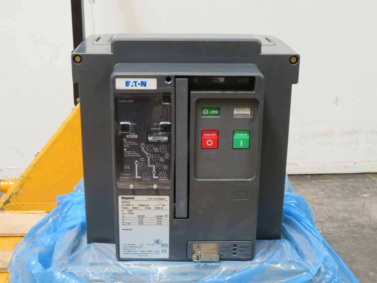 EATON MWI616 MWI6163LEA CIRCUIT BREAKER, 3 POLE, 480/690V VOLTAGE, 1600 A CURRENT, CAT B - CIRCUIT BREAKERS