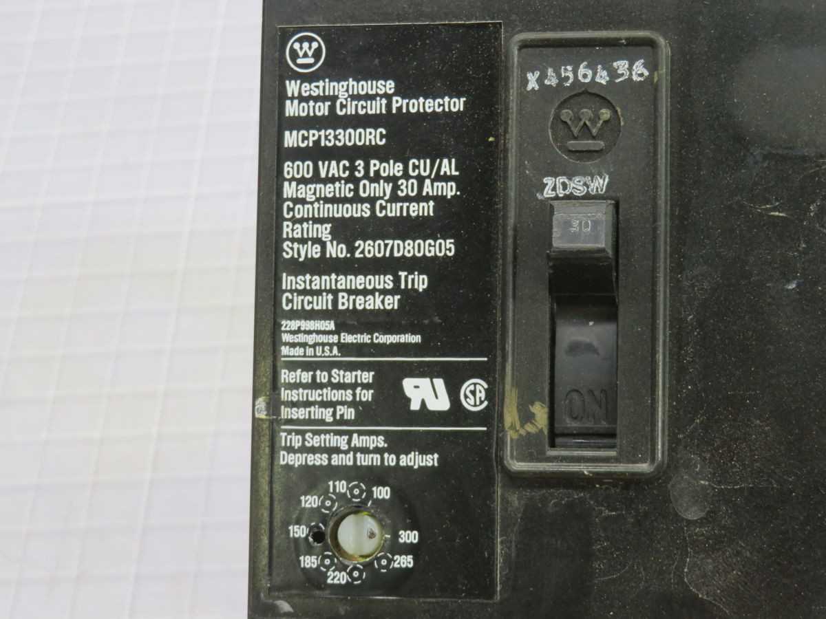 WESTINGHOUSE MCP13300RC 2607D80G05 MOLDED CASE CIRCUIT BREAKER T259199 - CIRCUIT BREAKERS