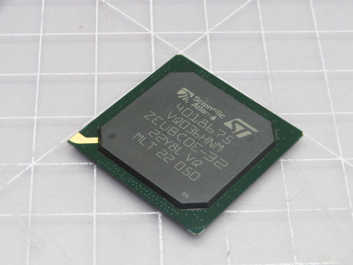 LOT OF 240 SCIENTIFIC ATLANTA 08-4018675-01 4018675 RISC MICROPROCESSOR T205595 - ELECTRONIC COMPONENTS
