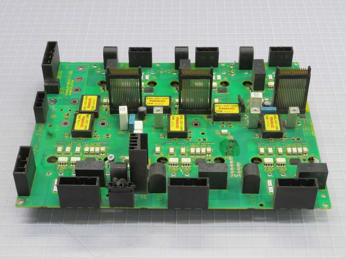 FANUC A20B-2102-0403/02A INDUSTRIAL CONTROL BOARD, PC DRIVE BOARD, POWER DISTRIBUTION, ROBOTIC APPLICATION - PCB CIRCUIT BOARDS