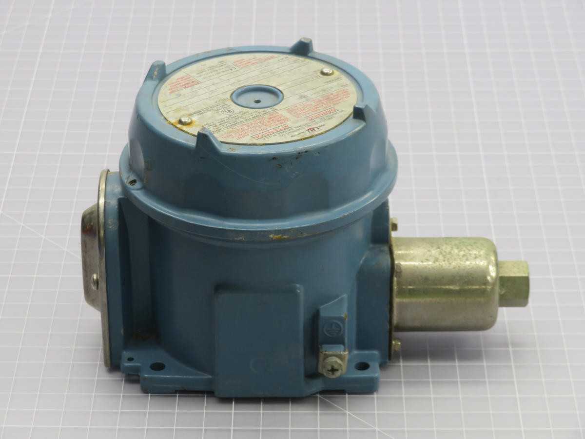 UNITED ELECTRIC H122-144 9689 PRESSURE SWITCH
T217920 - SWITCHES