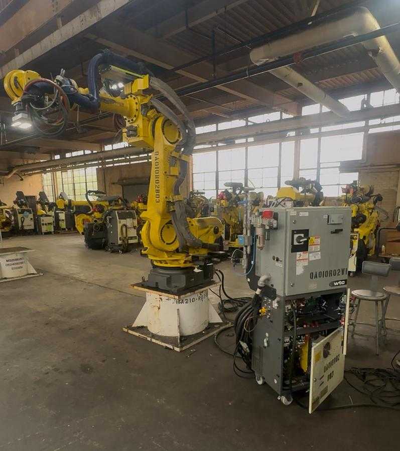 2015 FANUC R-2000IB/210F ARTICULATED ROBOT, PAYLOAD 210KG, REACH 2655MM, R-30IB CONTROLLER - ARTICULATED ROBOTS
