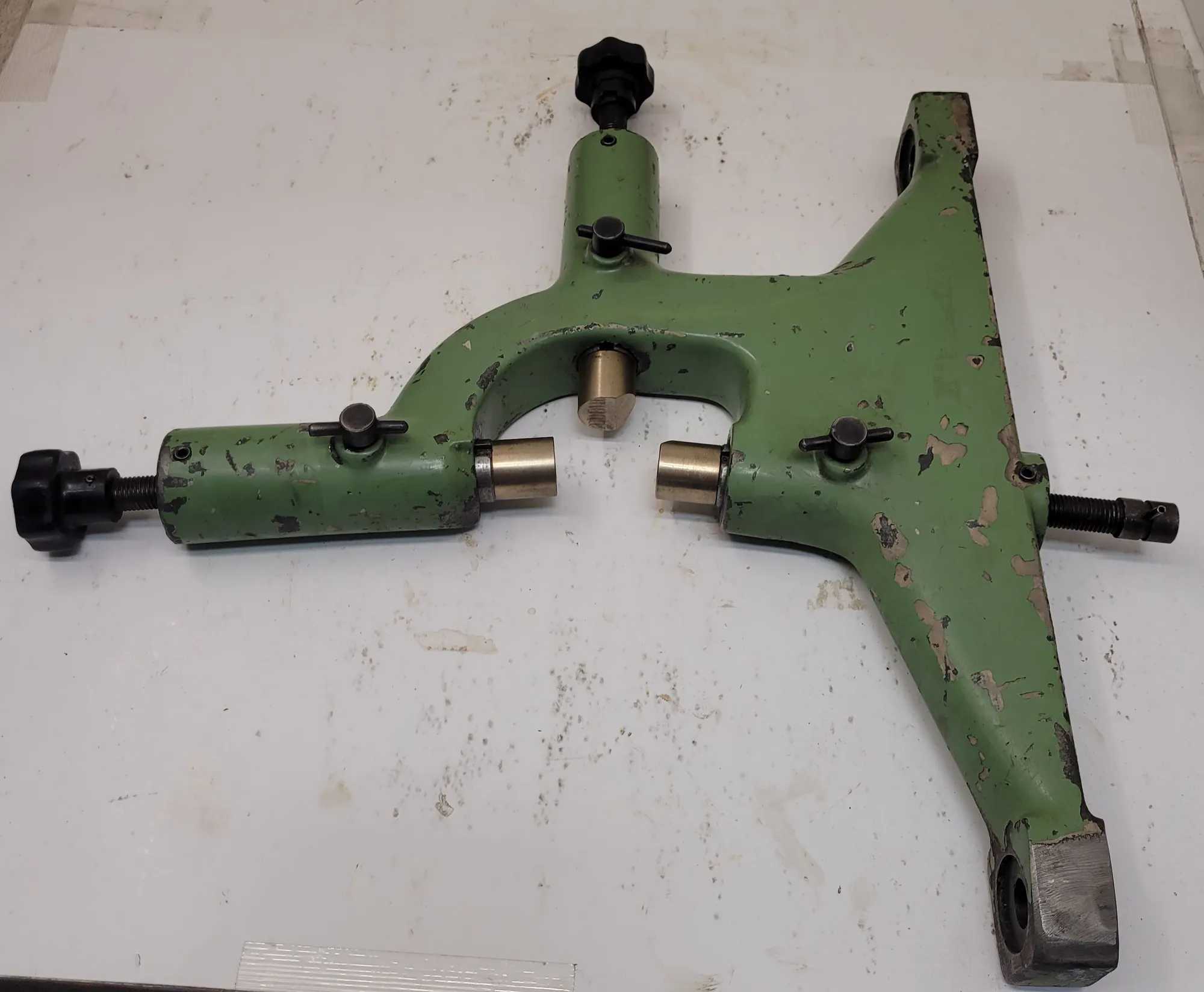 STEADY REST FOR LATHE - MACHINE TOOLING