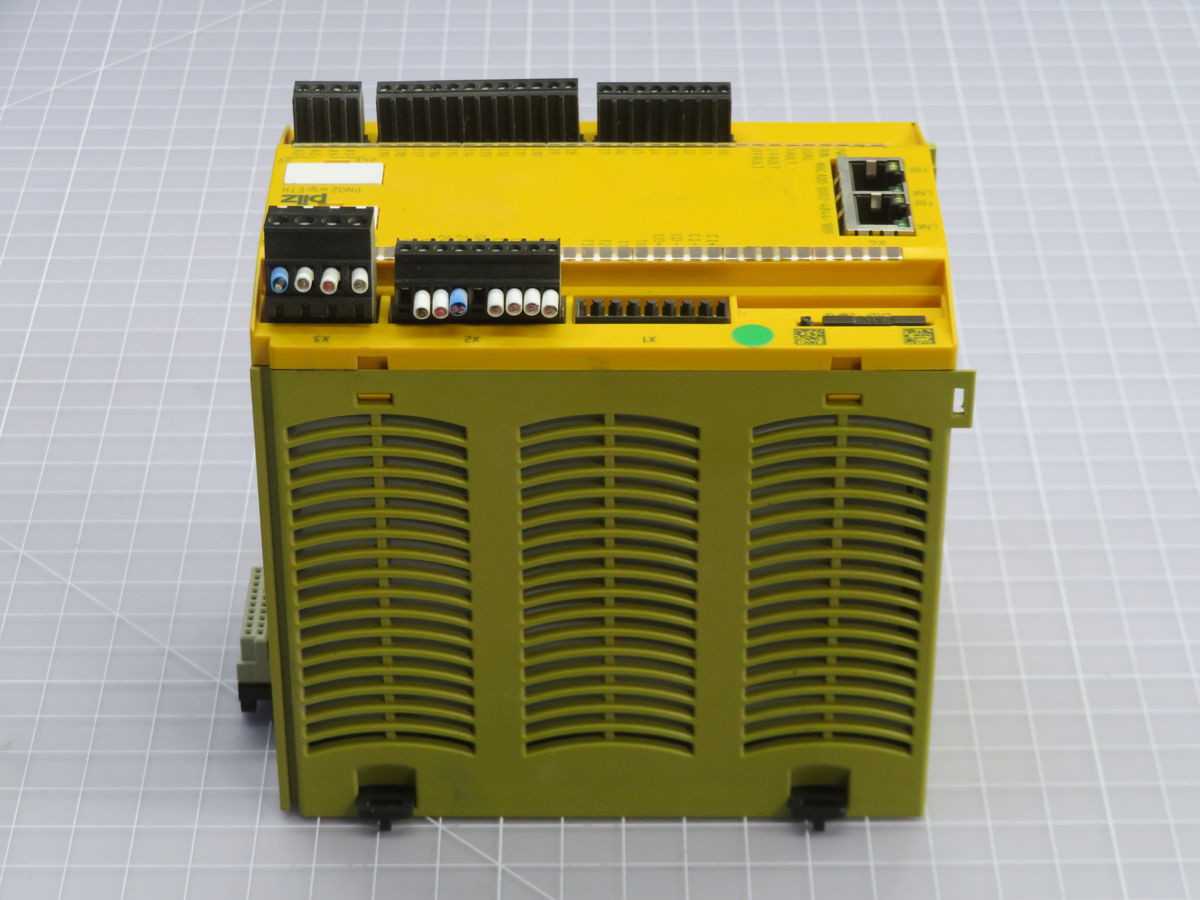 PILZ PNOZ M1P ETH, SAFETY CONTROL MODULE, 24VDC, 20 DI, 4 SO, 2 RO, 4 TPO, 1 CO, 2 ETHERNET, 6A/240VAC RO - SWITCHES