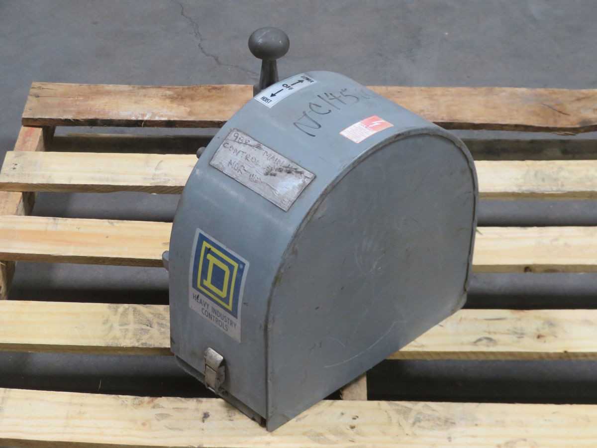 SQUARE D CG12 CLASS 9004 MASTER SWITCH T259454 - DISCONNECT SWITCHES