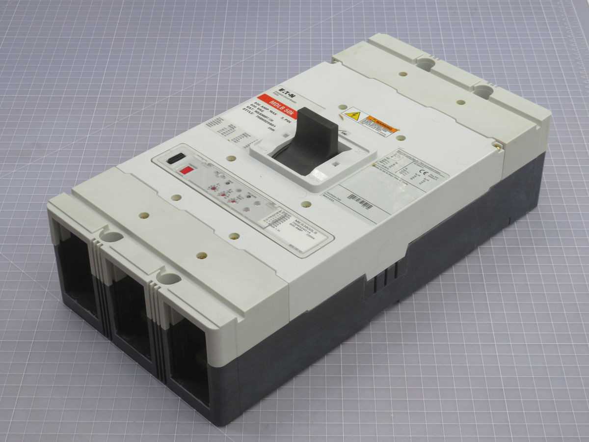 EATON MDLB3800FT33W, CIRCUIT BREAKERS, 3-POLE, 800A RATING, 65 KAIC@240VAC INT. CAP. - CIRCUIT BREAKERS