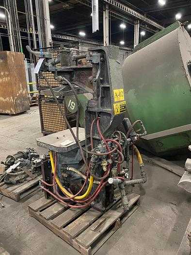 SPO 114-JU JOLT SQUEEZE MOLDING MACHINE, 14-IN SQUEEZE CYLINDER - METAL FABRICATION