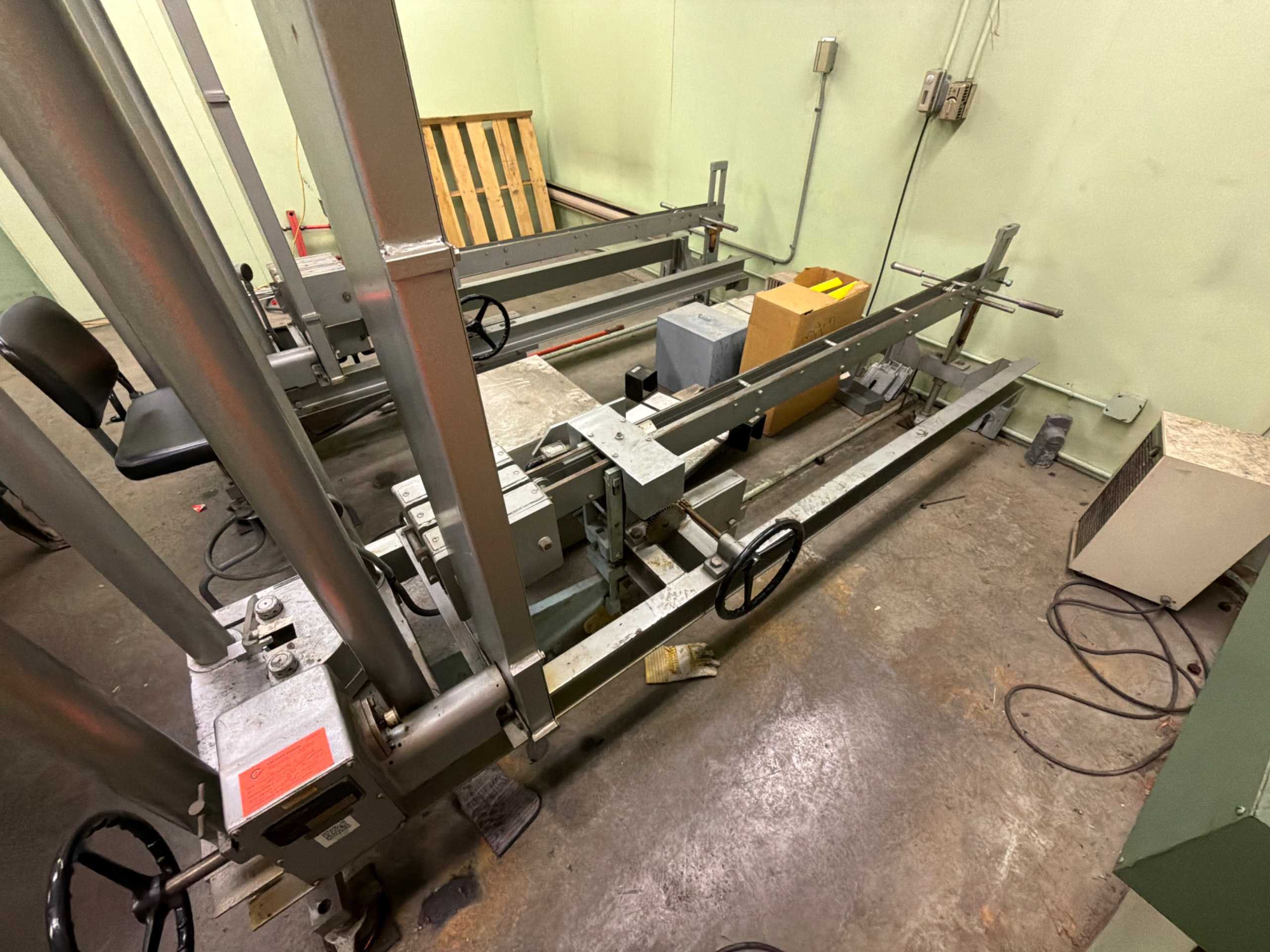 Denison T-55R Tensile Stress Relaxation Tester, 36,000 lbs Capacity - MATERIAL TESTING