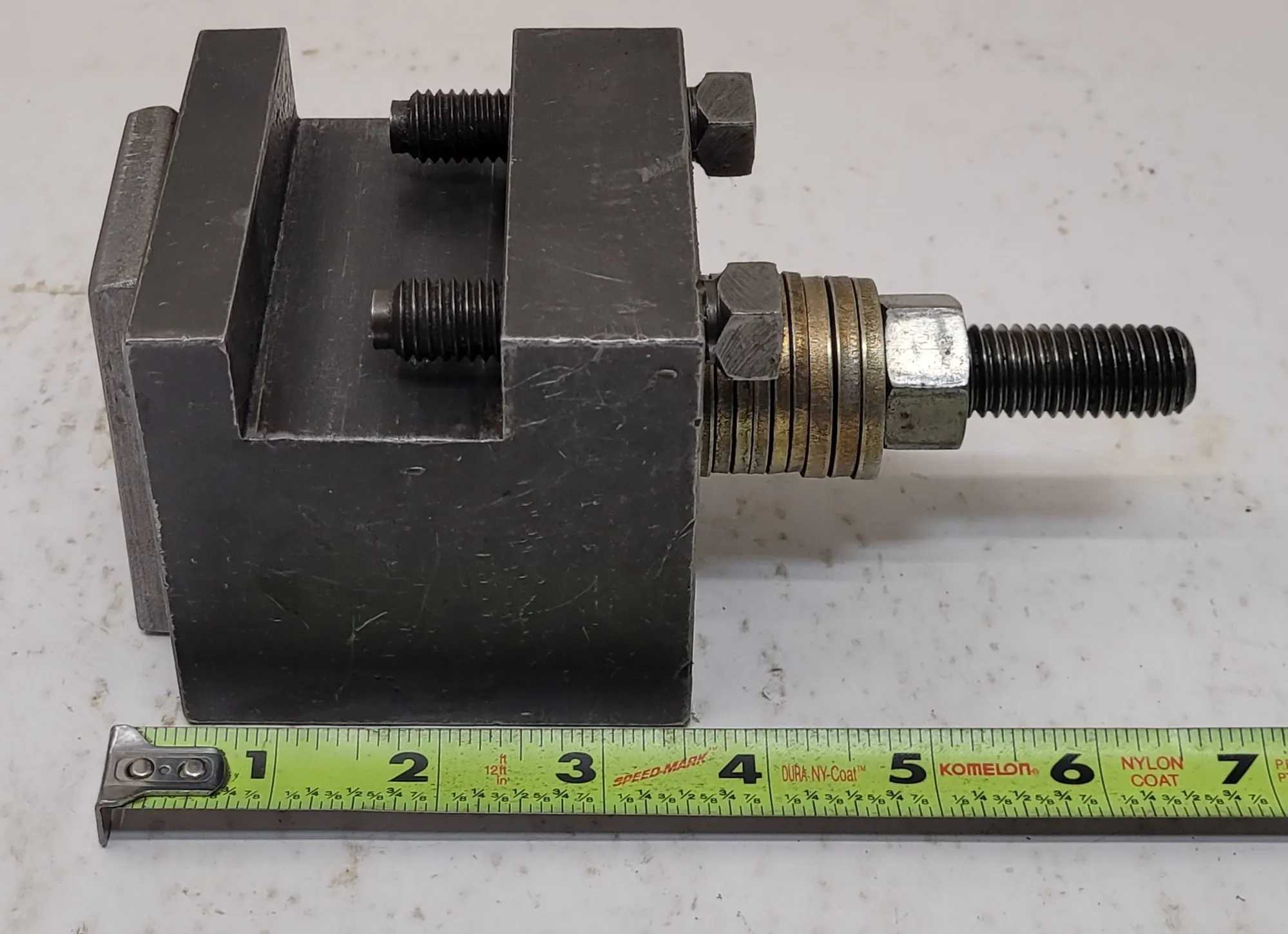 SQUARE TOOL POST HOLDER, DIMENSIONS: 3.25" W X 3.25" L X 3.25" H (W/O BOTTOM PLATE), 1.5" GAP - MACHINE TOOLING