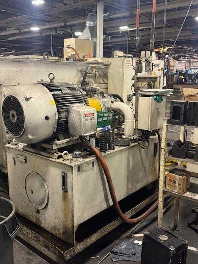 1986 EXCELLO 3251S ROTO-FLO SPLINE ROLLER, 48" RACK, 55" STROKE, 40 HP, 35,000 LBS - ARTICULATED ROBOTS